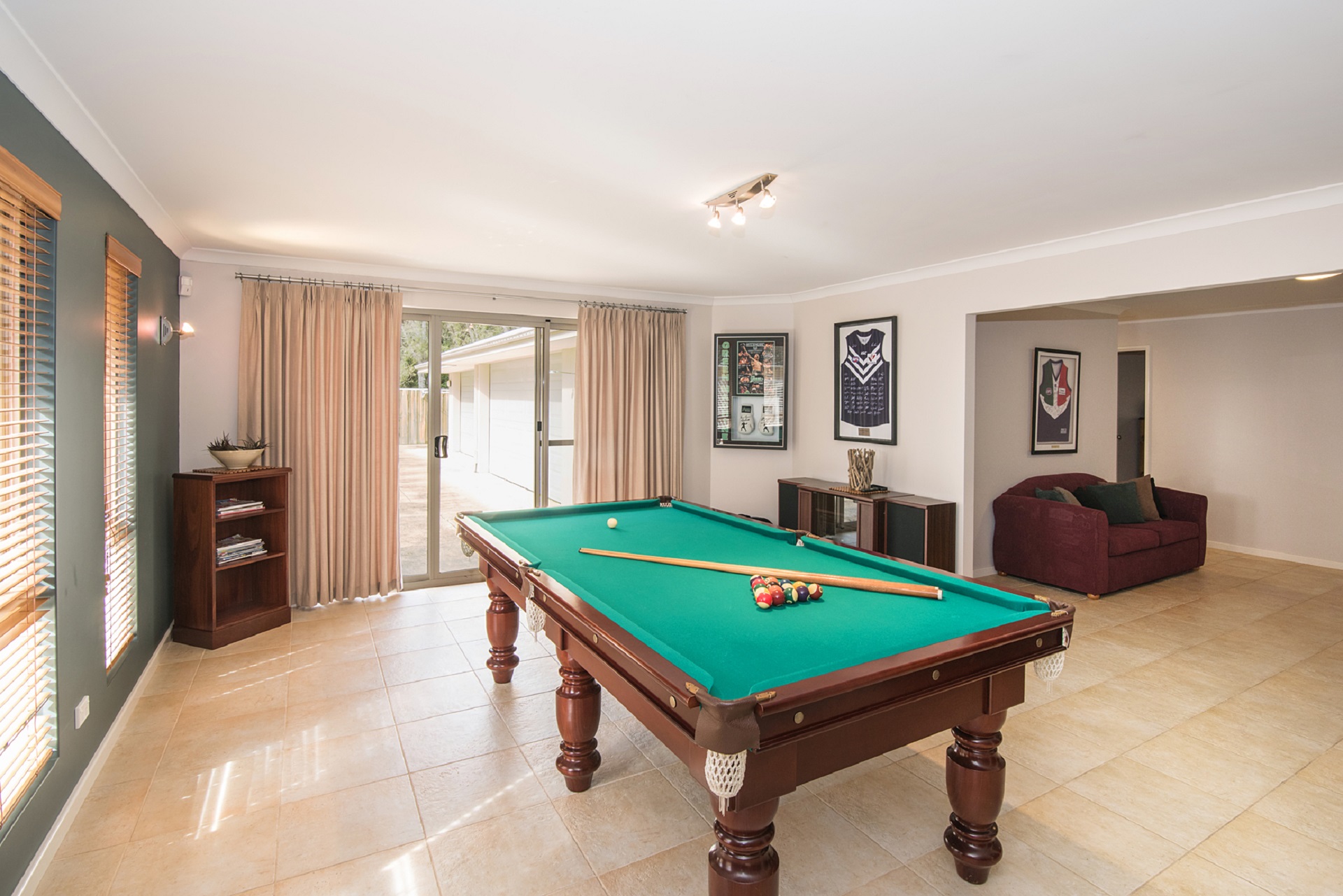 POOL ROOM
