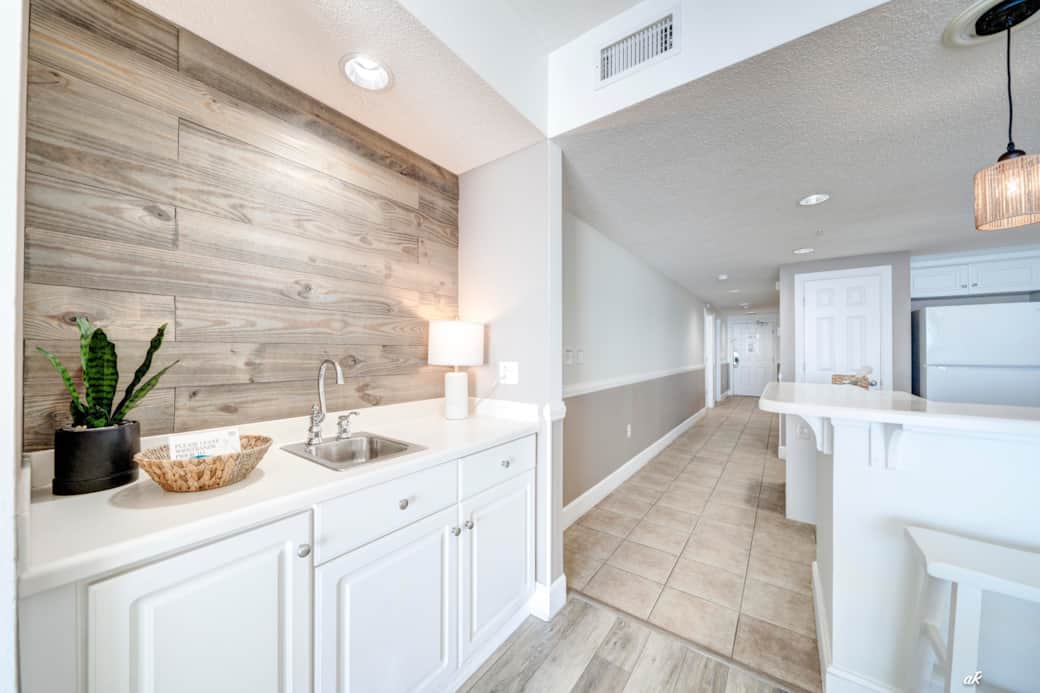 Panama city beach condo rental wet bar kitchen area Panama city beach condo rental wet bar kitchen area
