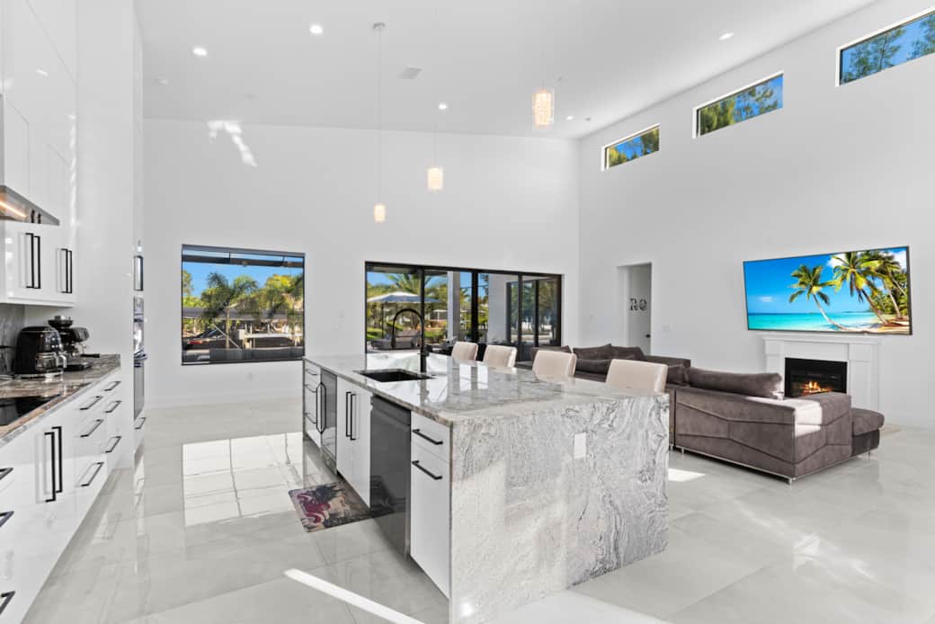 Seaside Villa White Palace