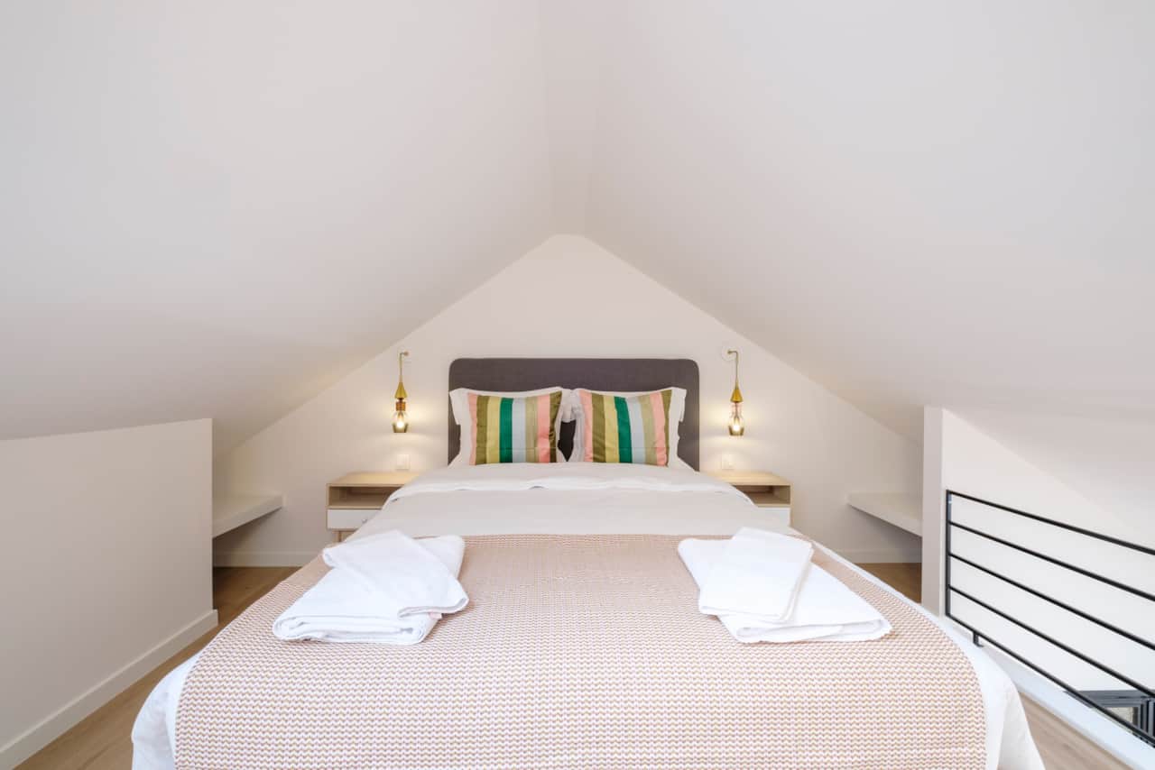 ROOM 4 MEZZANINE-5