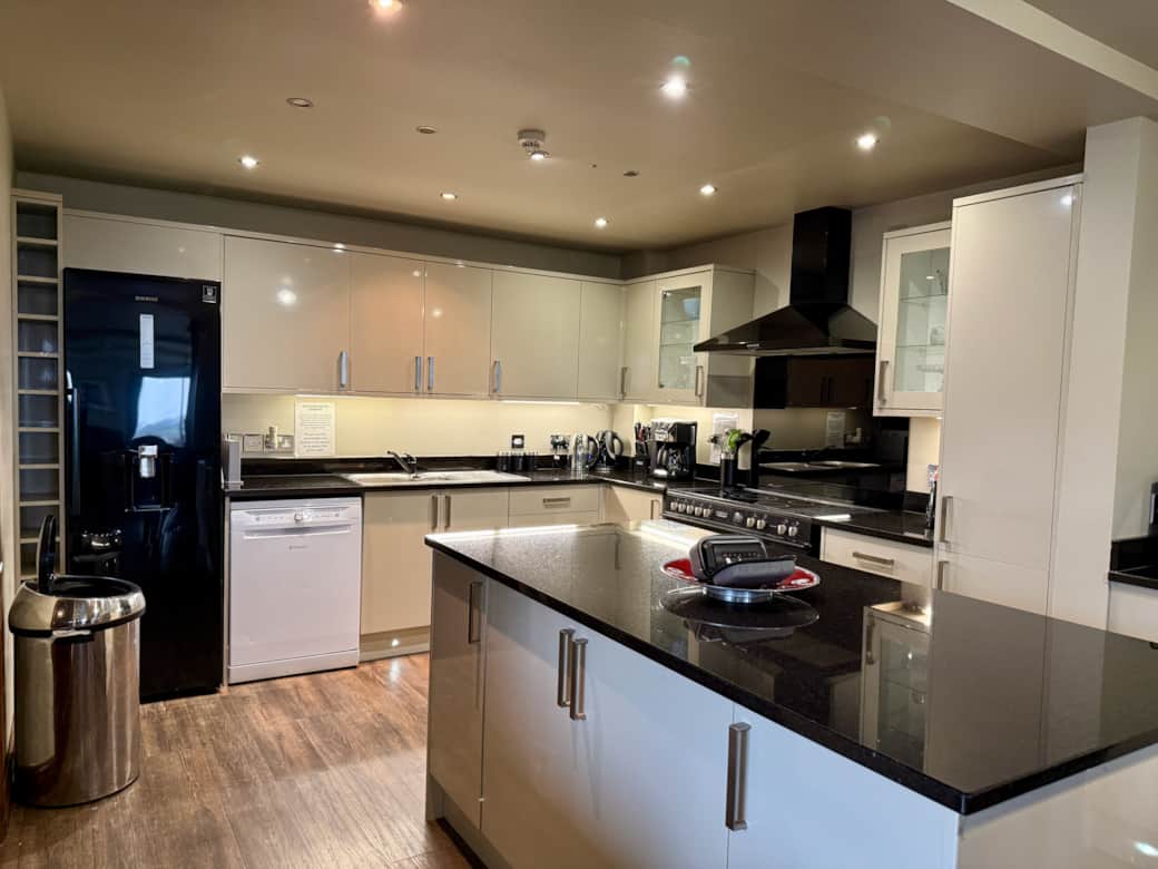 The Barn - Kitchen