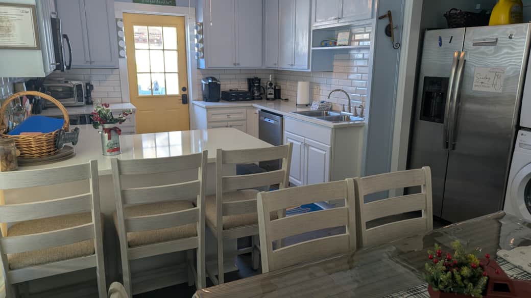 Kitchen and dining table-chairs new Nov 2025