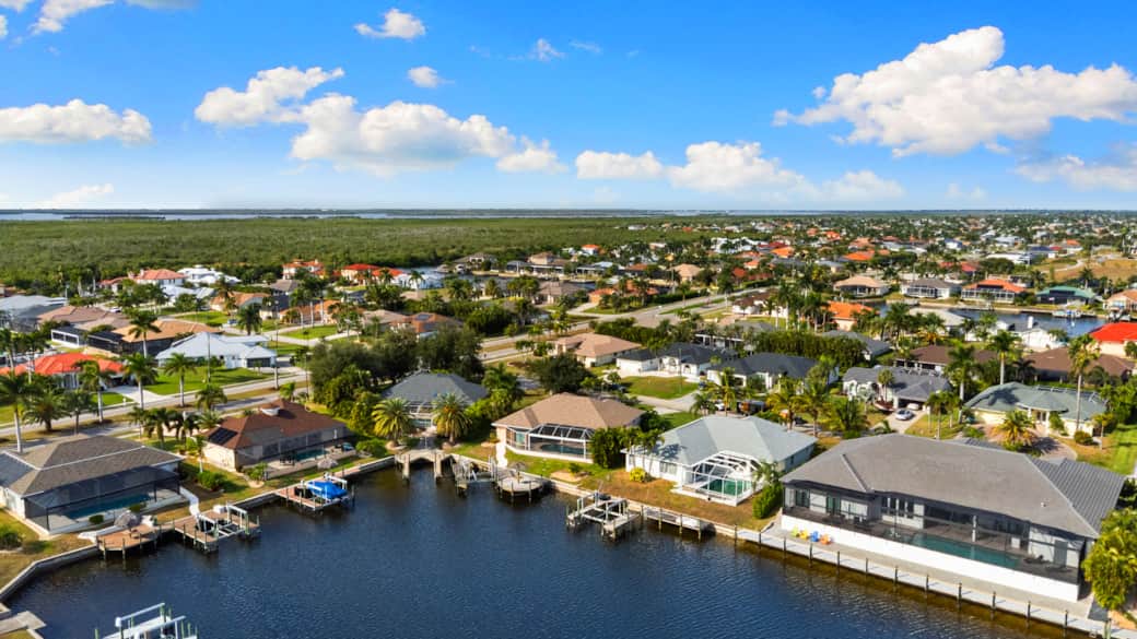 Seaside Villa Day Dream