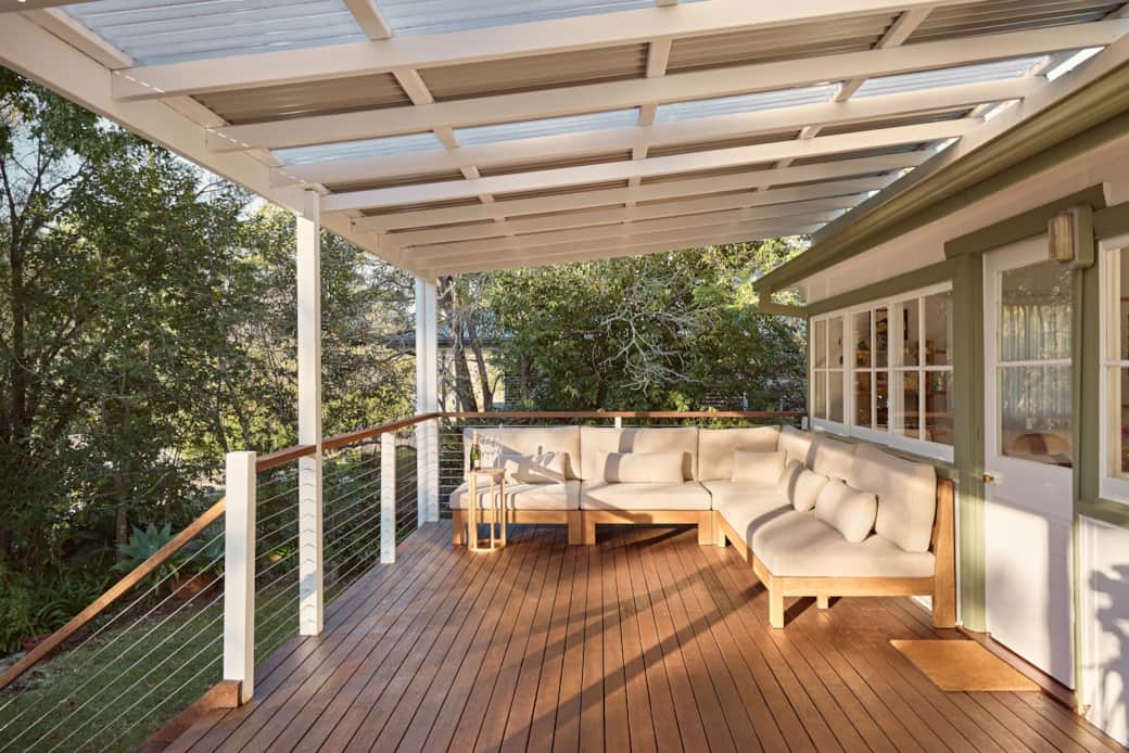 Outdoor Lounge - Have a nap on the couch or manji while soaking in the sun. Outdoor Lounge - Have a nap on the couch or manji while soaking in the sun.