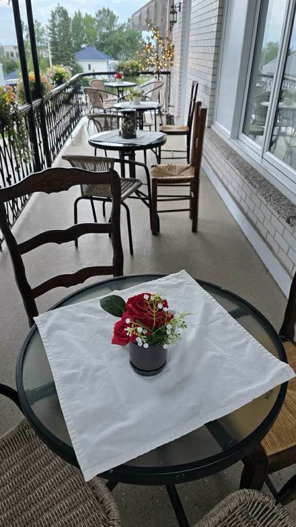 Déjeuner sur la terrasse
