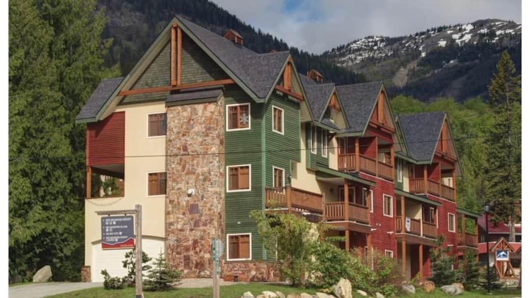 Beautiful 3 story townhouse.