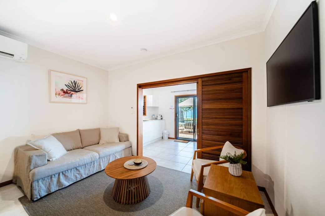 Latitude 17 - Suite 3 - Sitting, bedroom with study desk