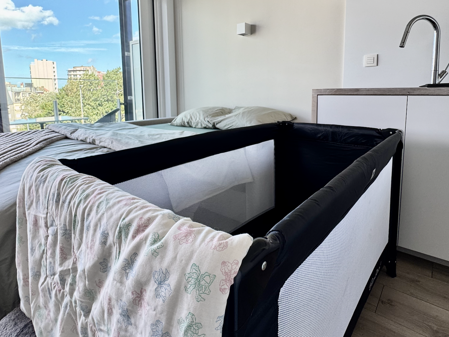 Een klein bedje voor grote dromen - op verzoek beschikbaar. .png