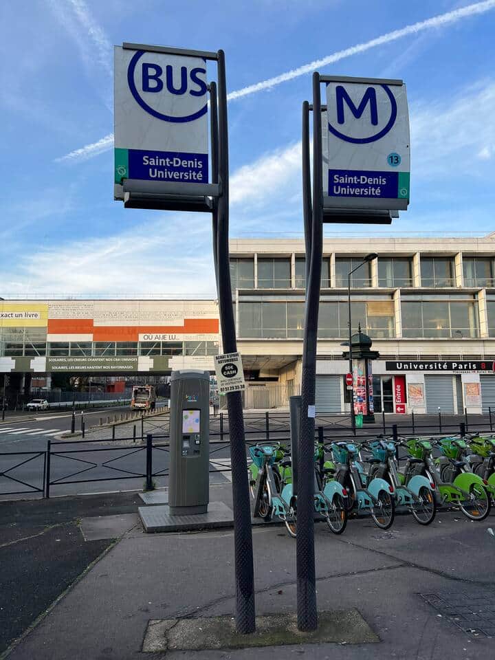 Station de métro saint Denis Université Station de métro saint Denis Université