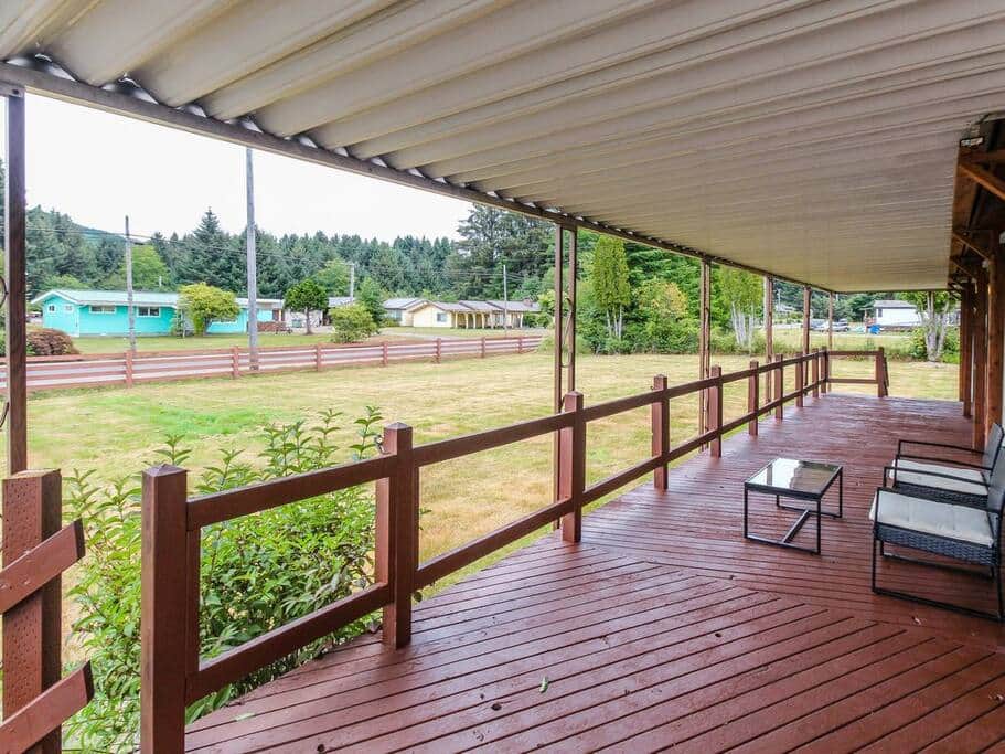 177e43ee 7cf4 4b8c b81d 17cd949ec2f8