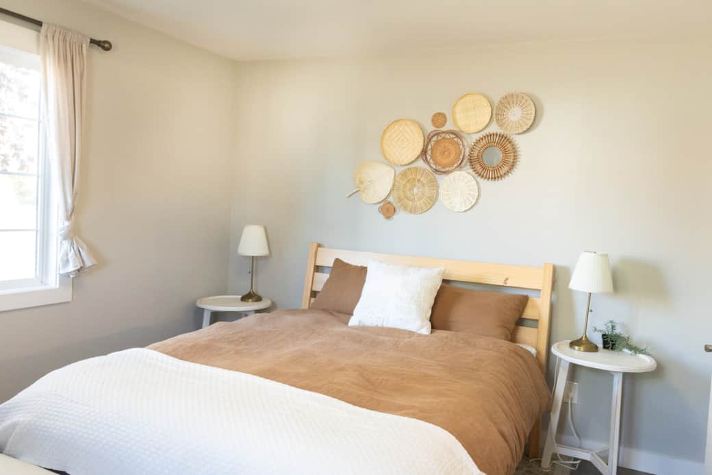 Bedroom With Queen Bed Bedroom With Queen Bed