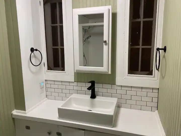Freshly updated full bathroom on the main floor Freshly updated full bathroom on the main floor