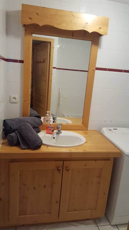 Salle de bains toute équipée