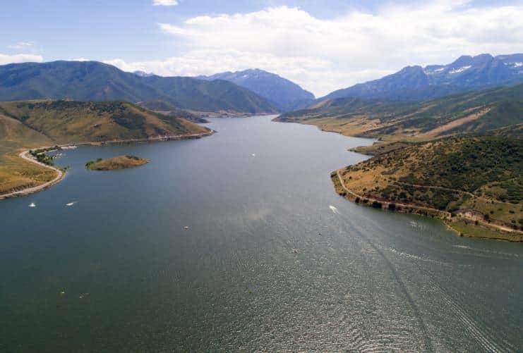 deer creek reservoir, 2 minutes away