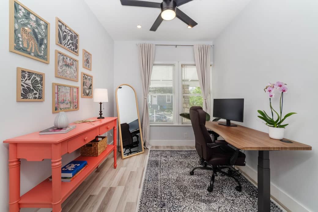 Electric standing desk with monitor. Electric standing desk with monitor.