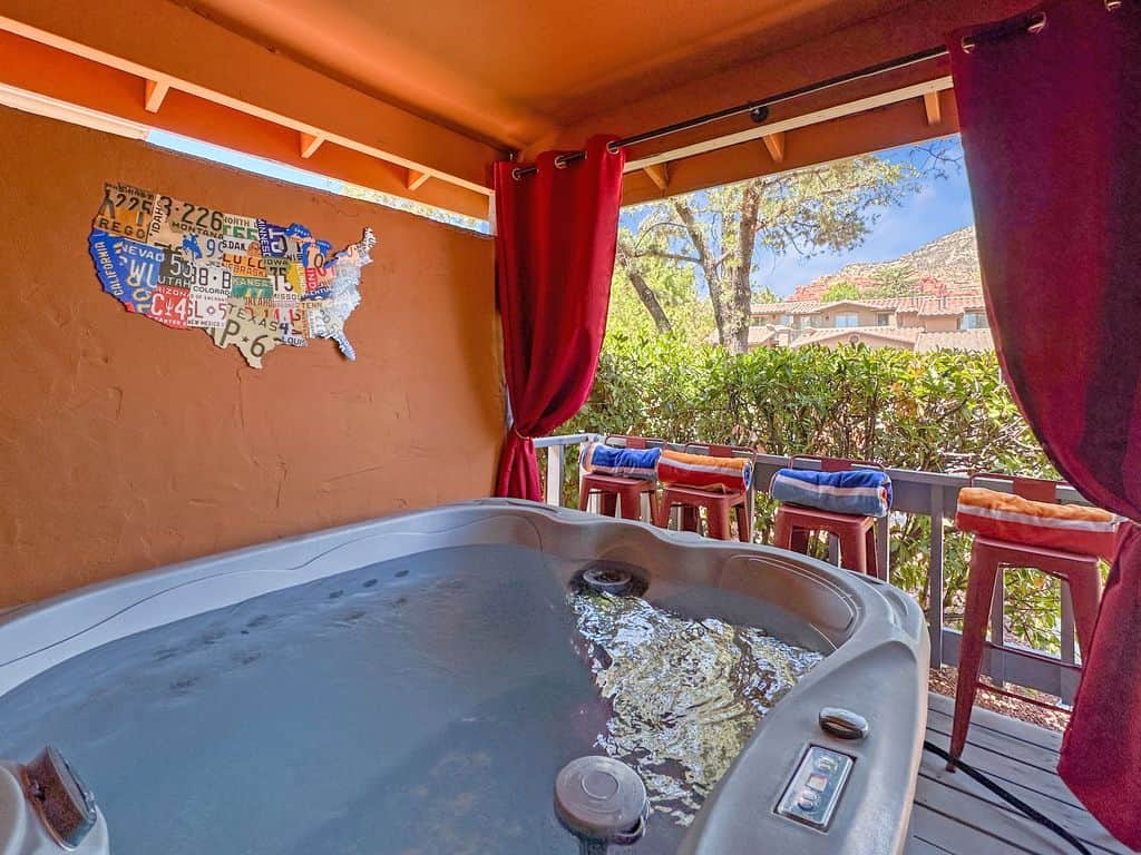Private hot tub
