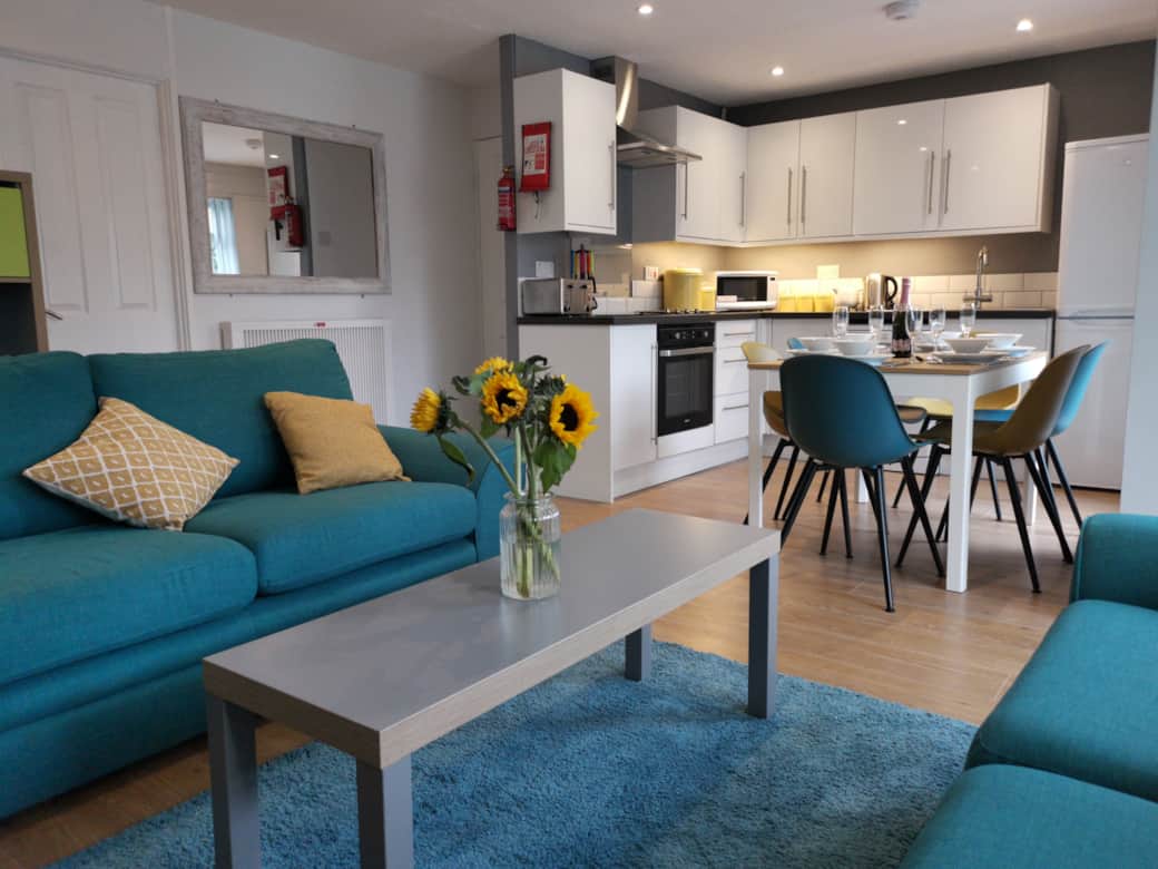 Living &amp; Dining Area