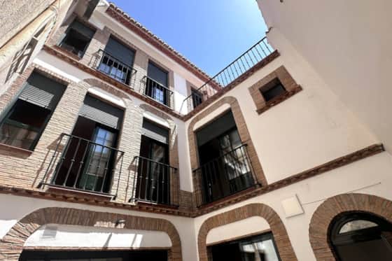 Casa andaluza patio chimenea