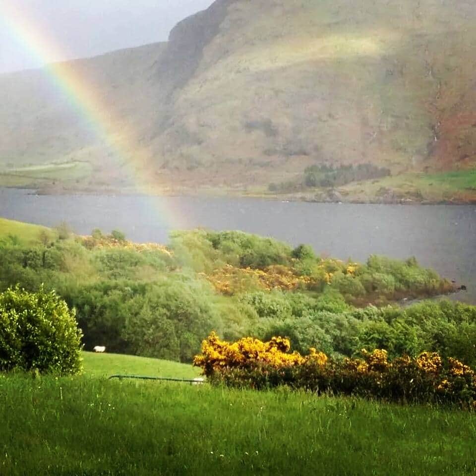 Breathtaking lake and mountain views right from your doorstep at Anam Arís