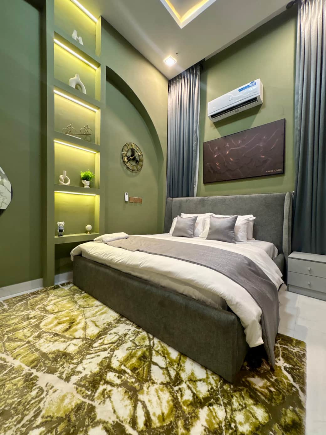 Oloye Suite_1