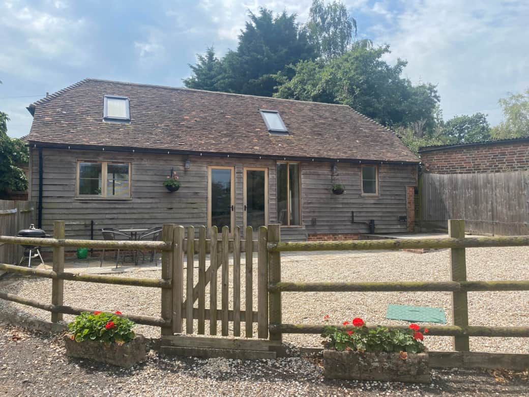Barn back