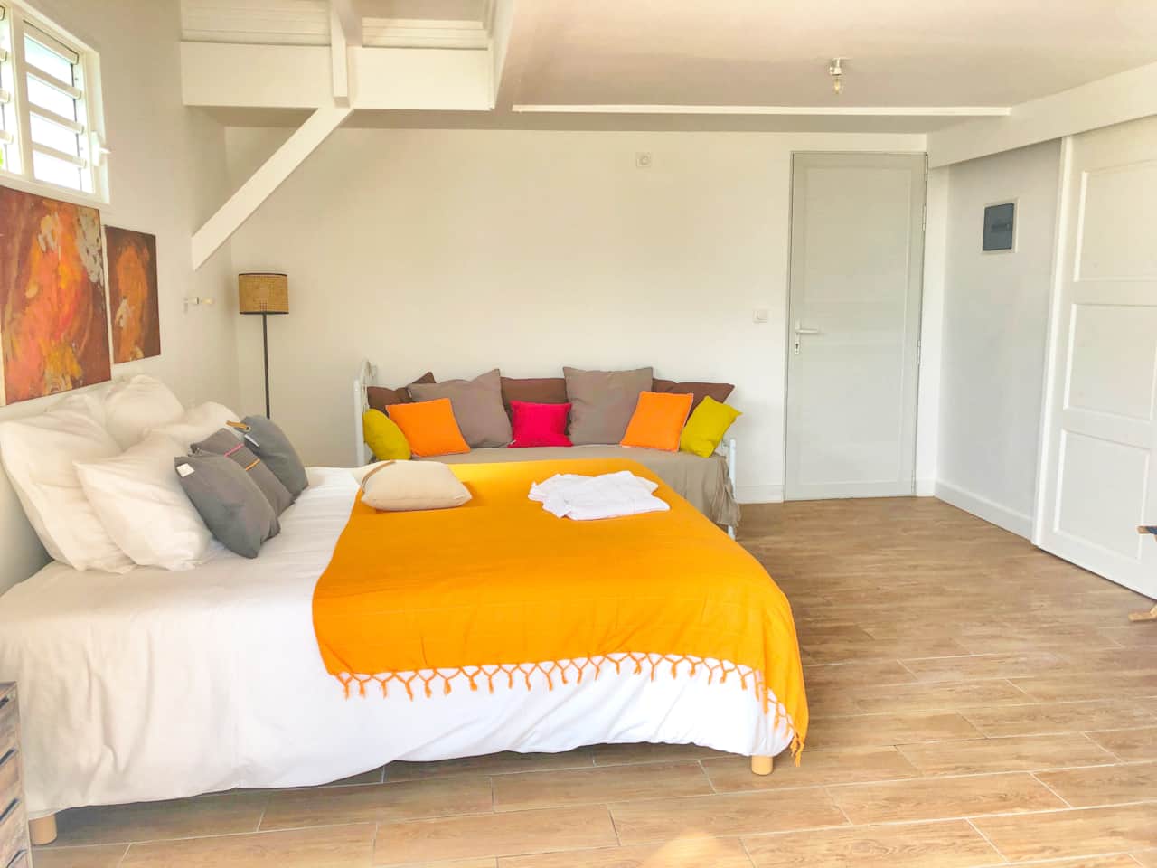 Chambre du cottage Exotik avec un lit de 180 et un lit de 80