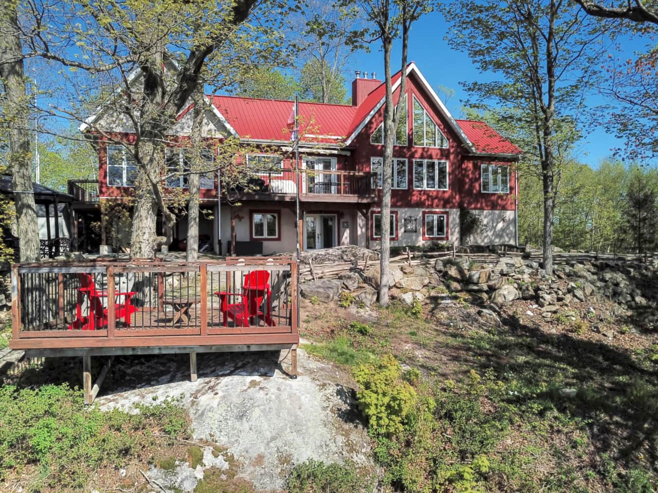 Deck at the front