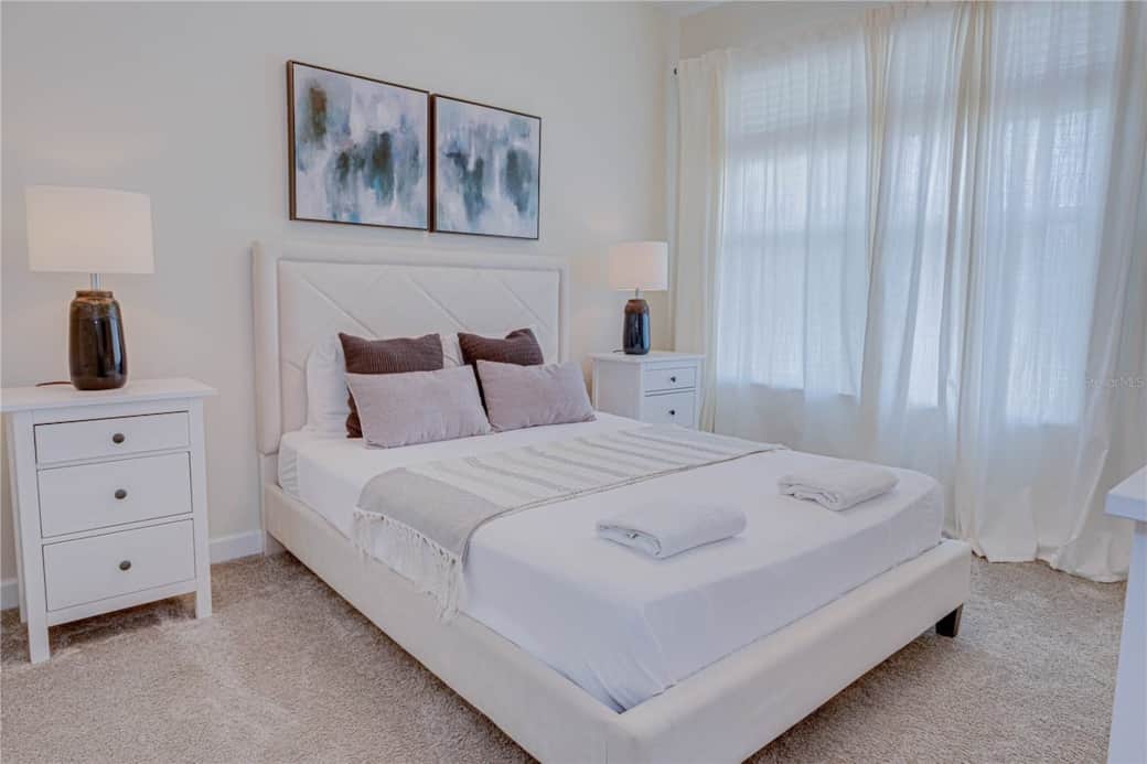 E9EF4C1E 6DC9 4966 A1A1 9B82F290FA75 E9EF4C1E 6DC9 4966 A1A1 9B82F290FA75