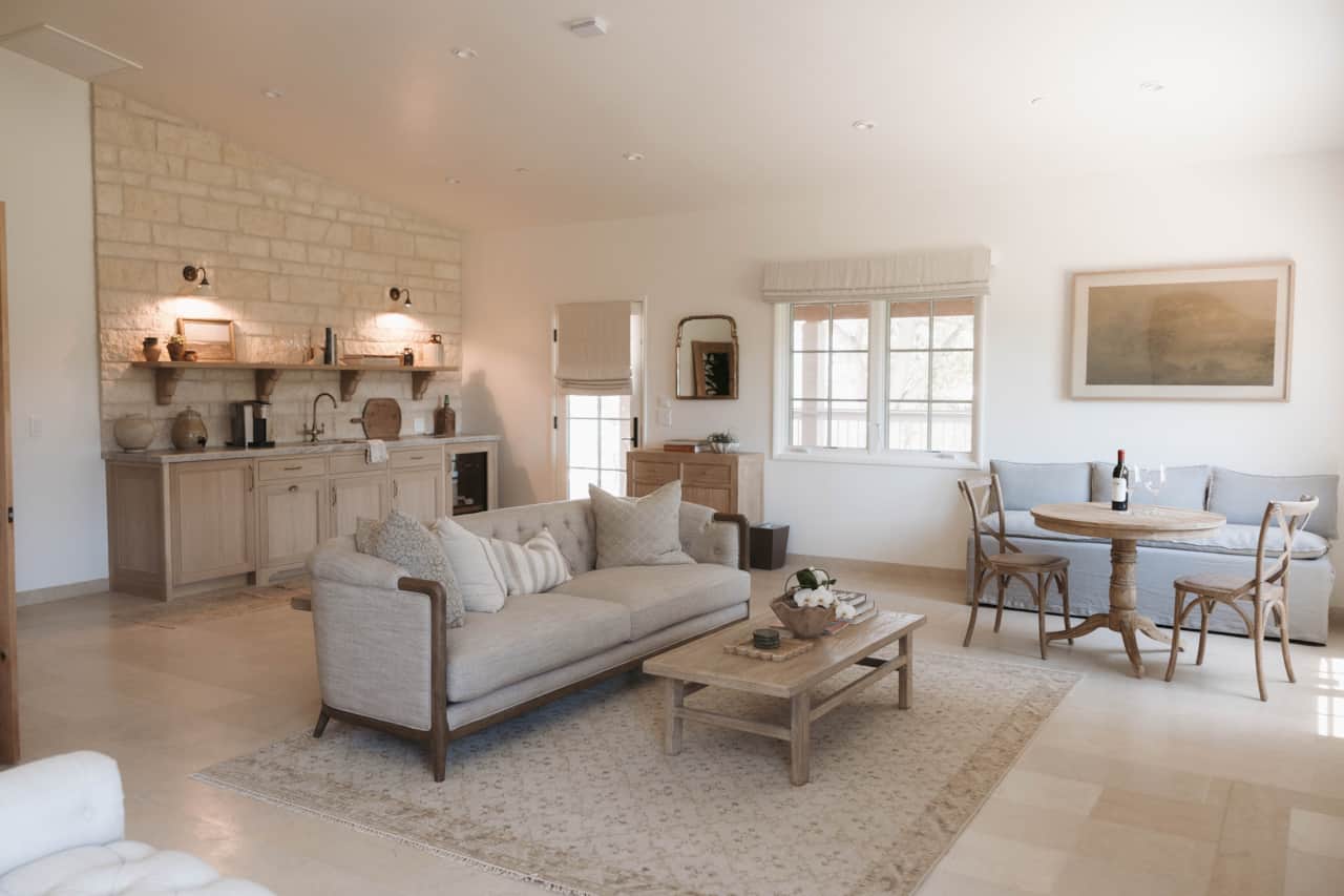 Champagne Suite - Living Area