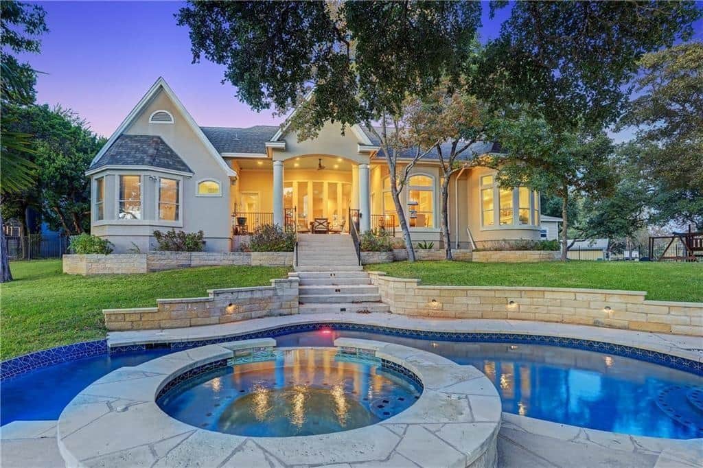 Noble Luxury Lake House Vacation Rental, Event & Wedding Venue on Lake Travis