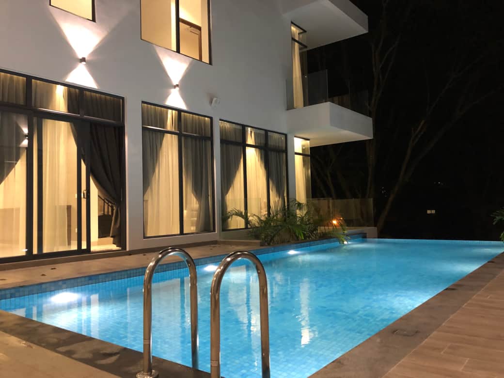 pool view shared
