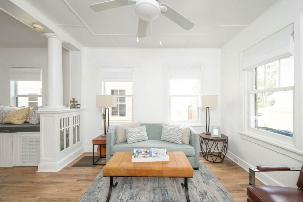 Entry Sitting Area 
