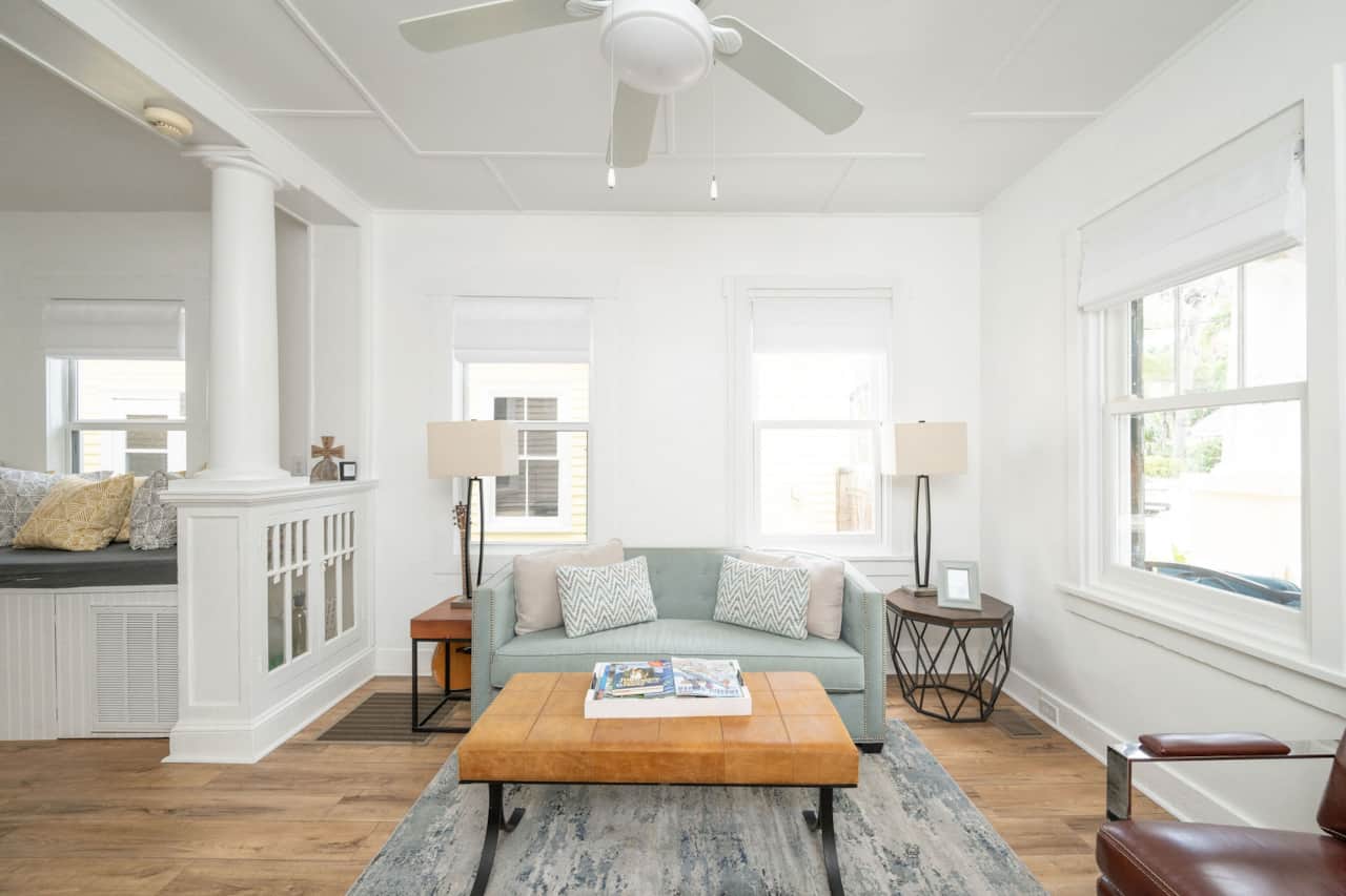 Entry Sitting Area 