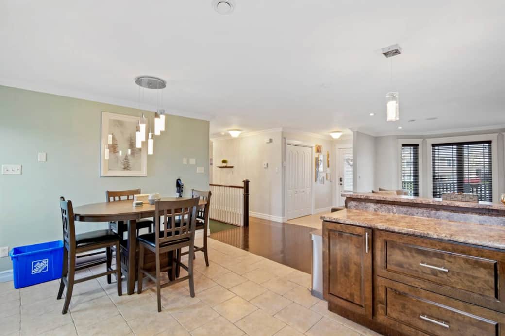 Eat in Kitchen