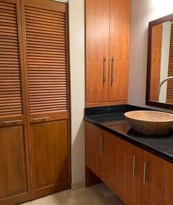 Master bathroom with washer and dryer