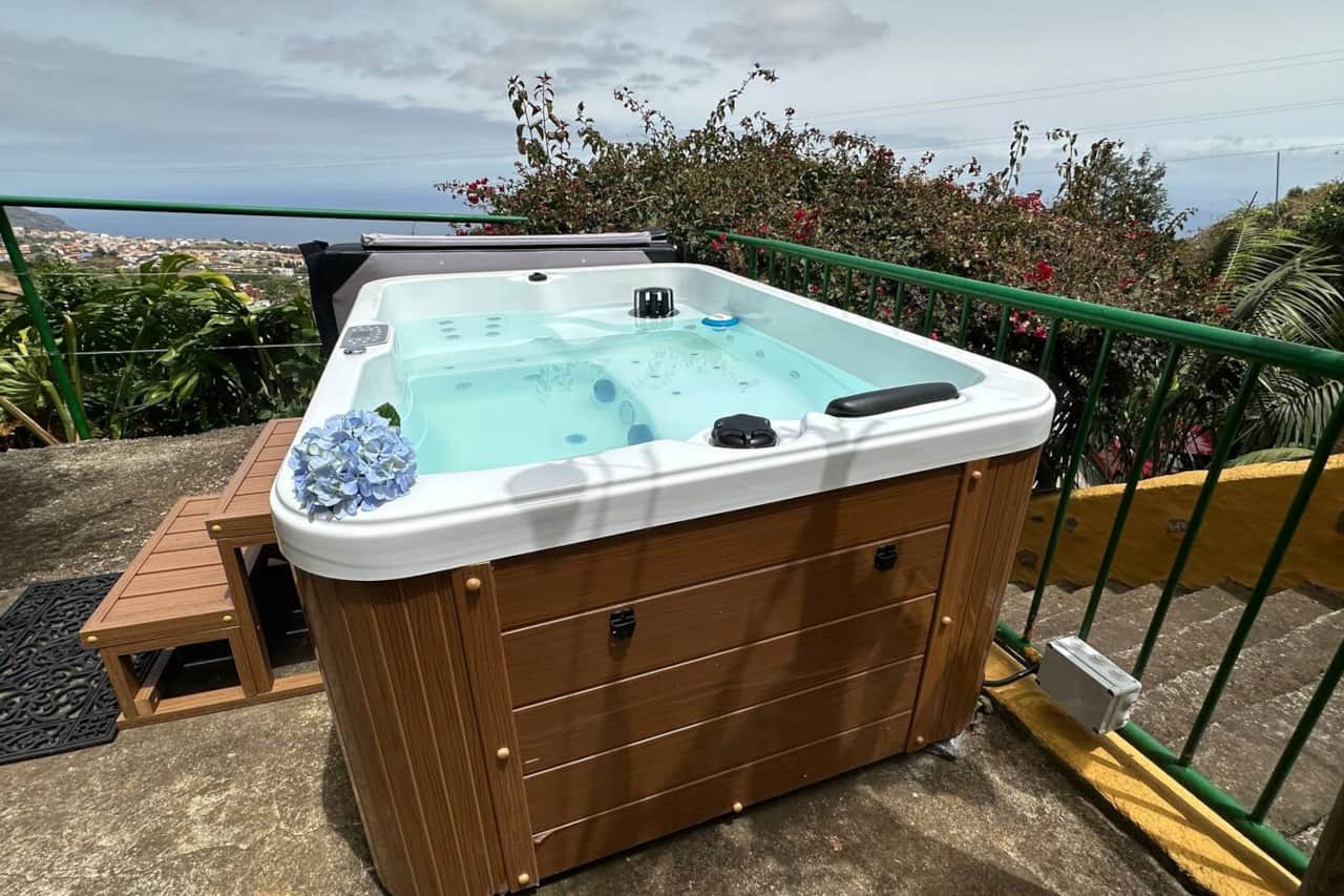 Enjoy the open air hot tub at an additional cost.  Please inquire during the booking process.