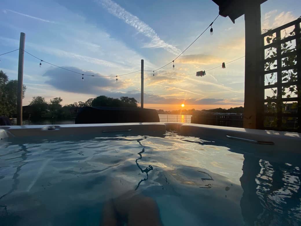 Hot Tub