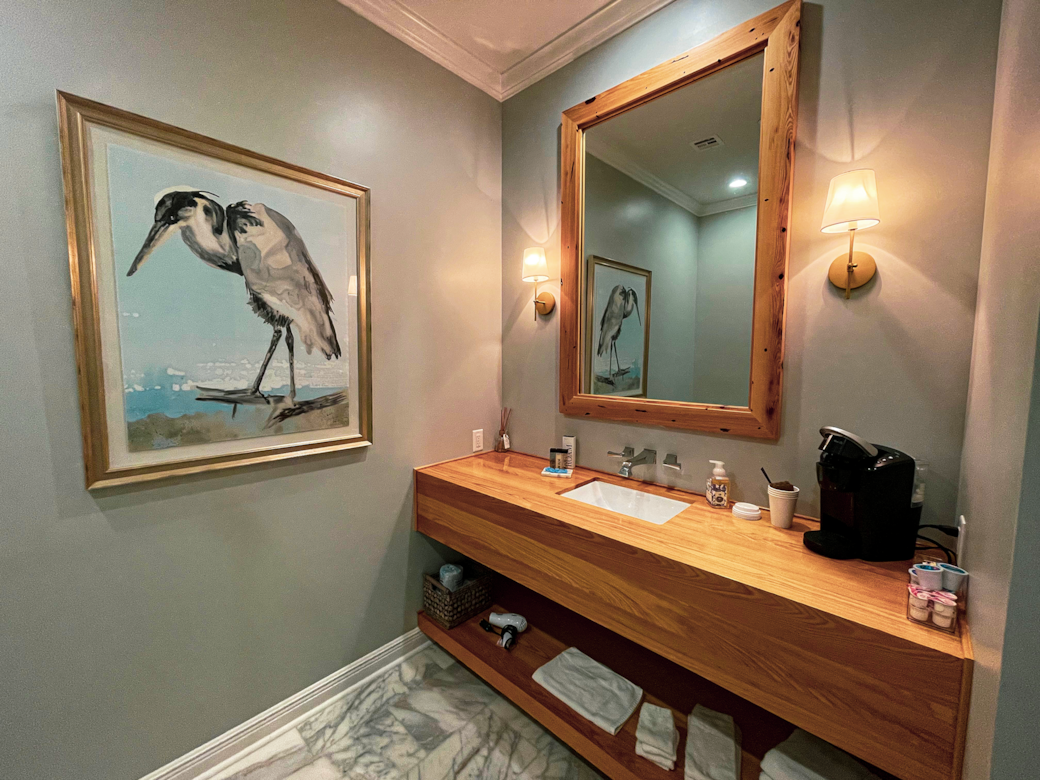 King Suite 2 Bathroom King Suite 2 Bathroom