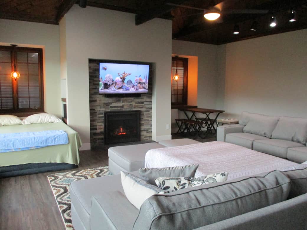 Great Room offers a Pull Out Bed and also an Air Mattress
