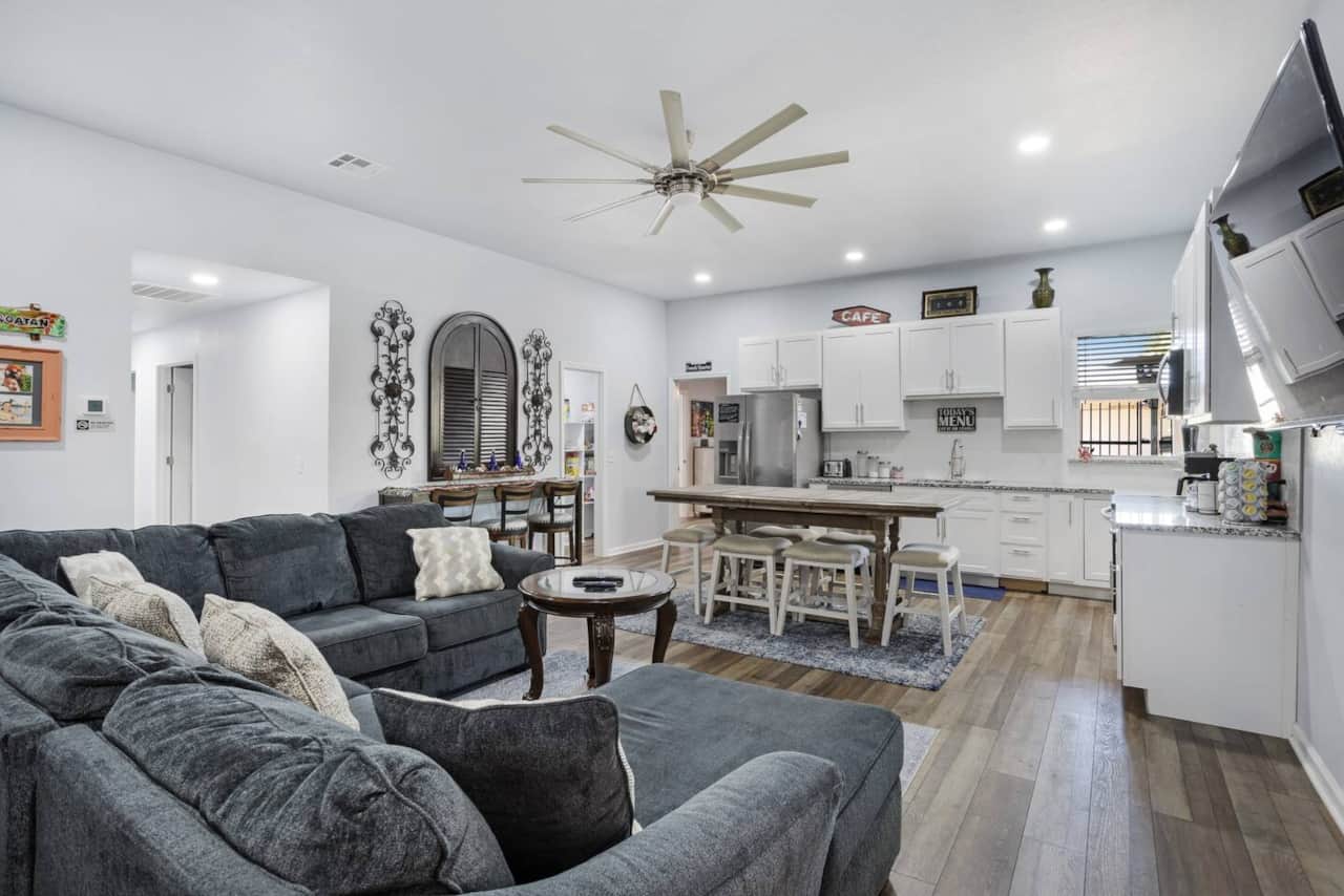 Main living area – included with all reservations