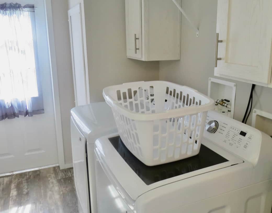 washer/dryer off of the kitchen washer/dryer off of the kitchen