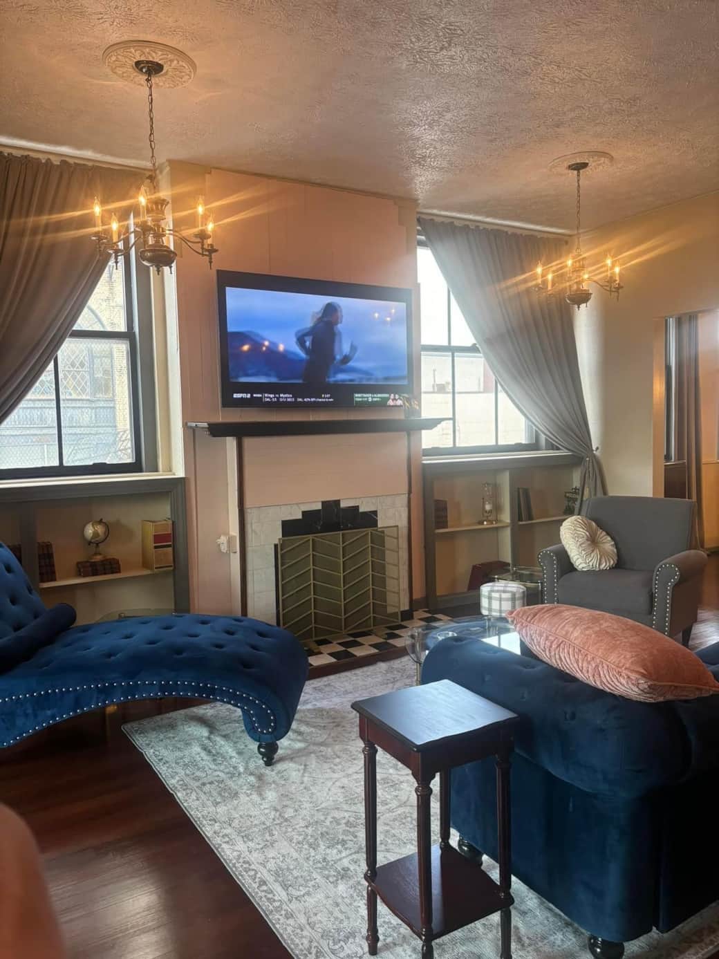 The Downtown Getaway - Living Area