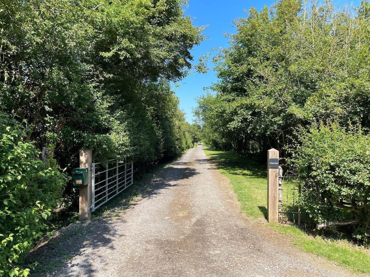 Private entrance to the 5+ acre Chad Lakes estate and Fleece Lodge.