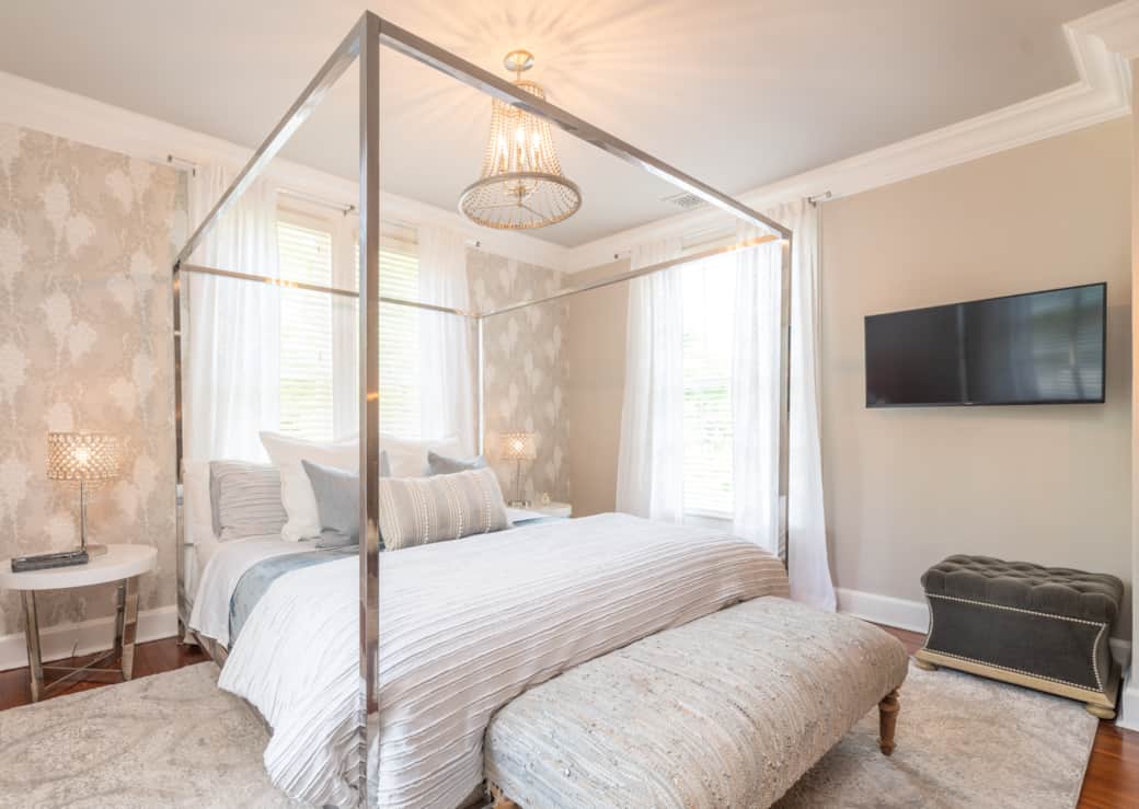 Master Bedroom KING