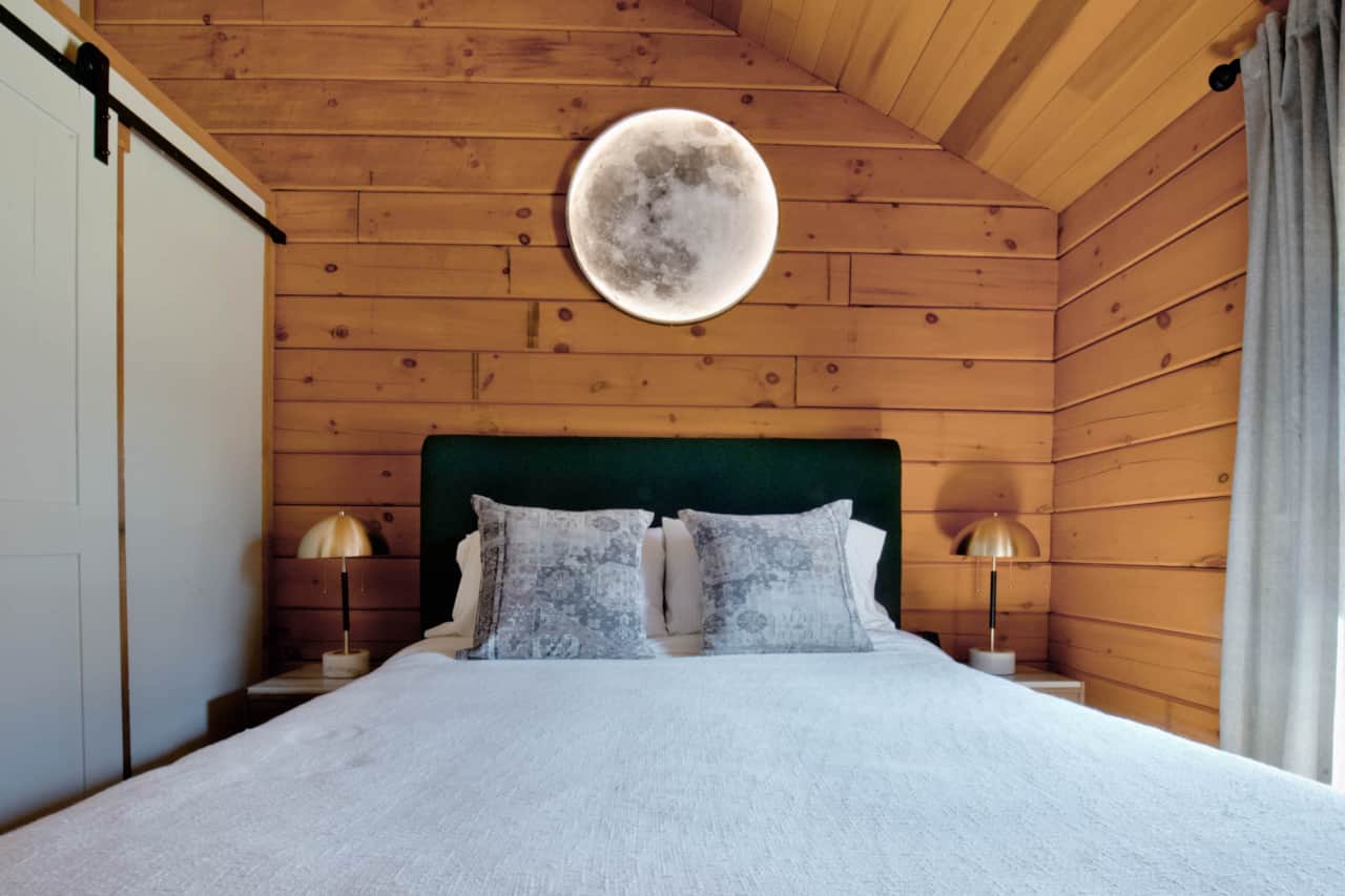 Honu Retreat Cabin Bedroom