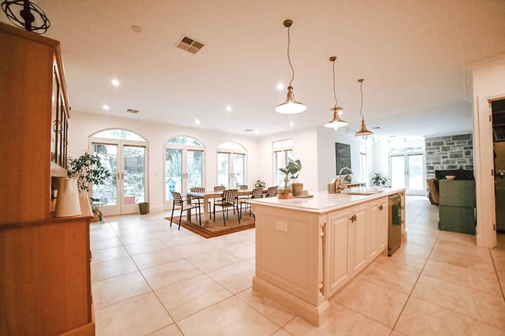 Spacious kitchen area to prepare you favourite meals