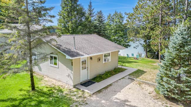 Easy drive-up access with plenty of parking for your truck and boat trailer