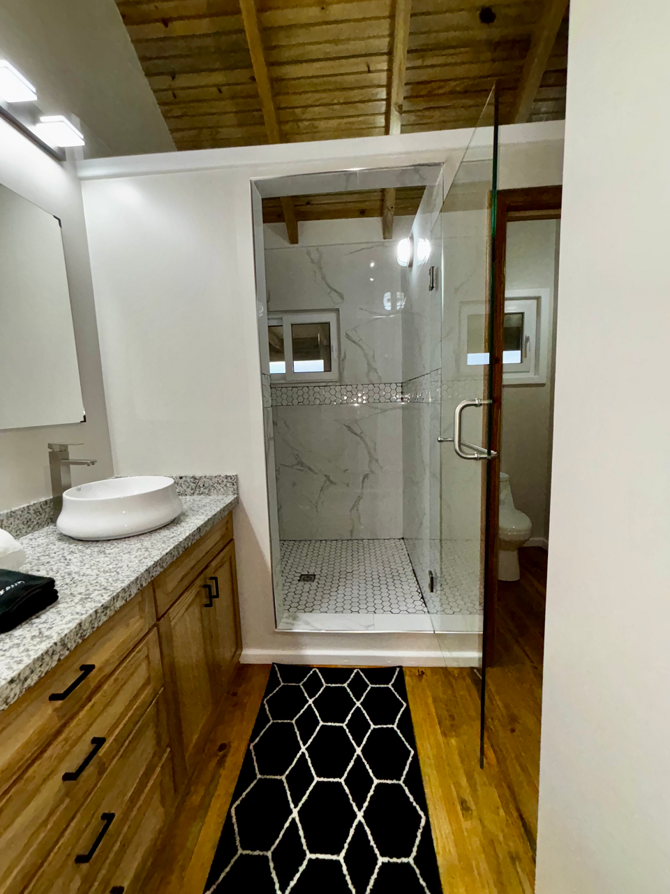 Quatro Vista Bathroom