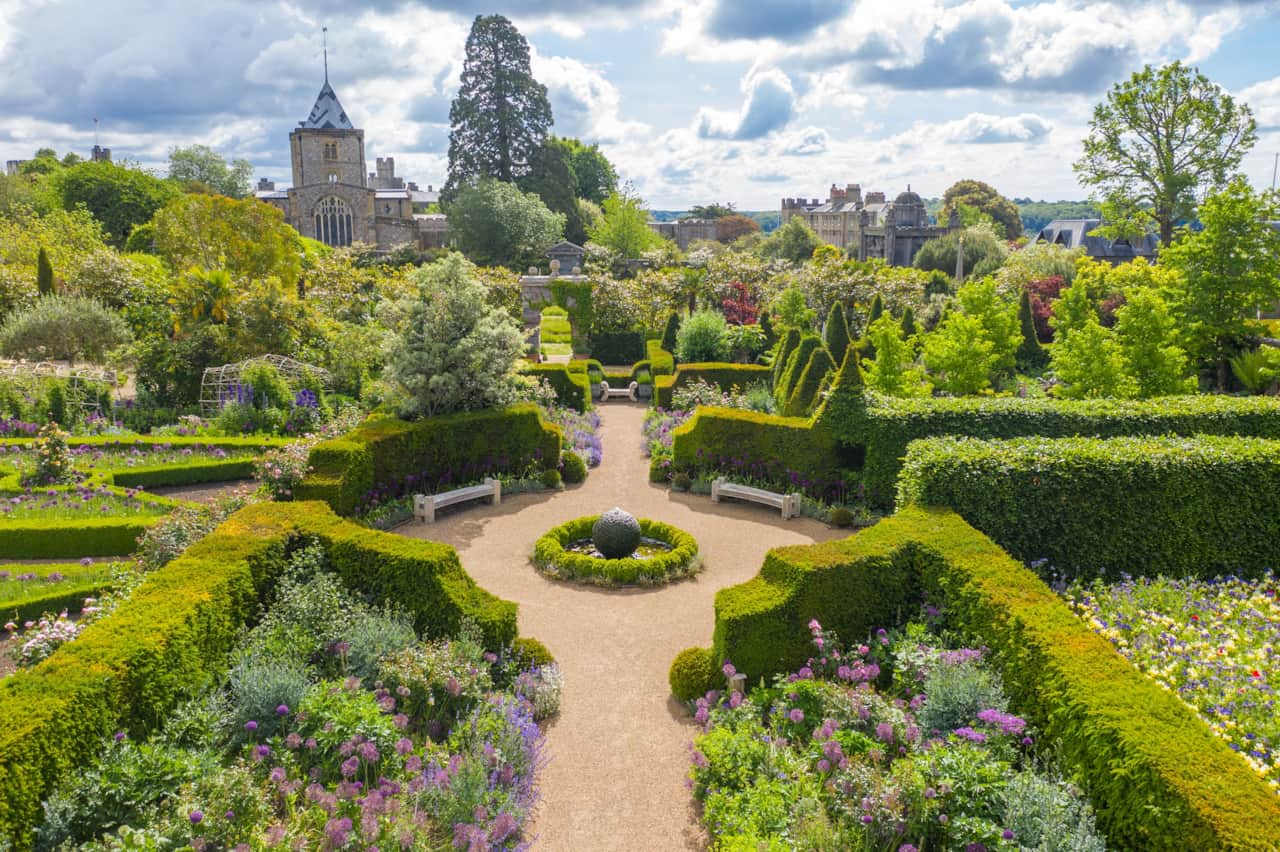 Castle gardens.jpg