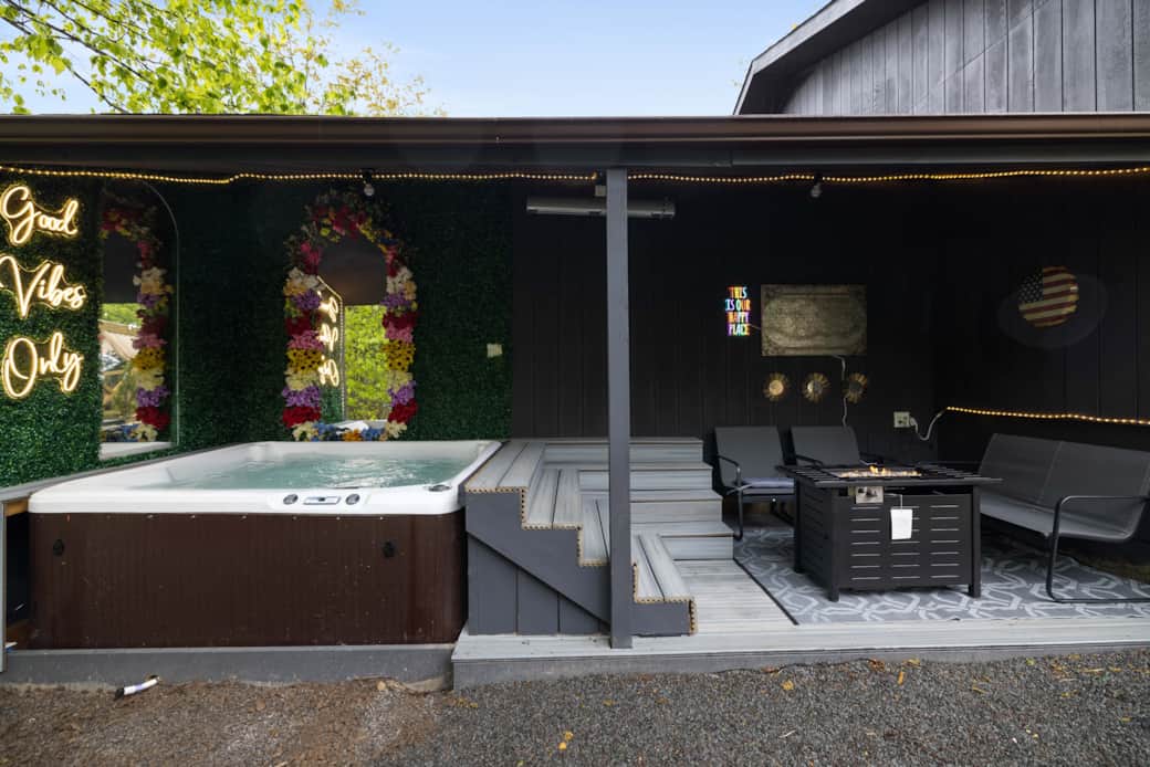 Hot Tub Hideaway